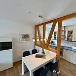 Apartment Engel